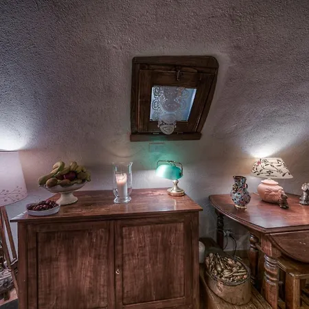 Affittacamere Il Grottino Di 3*